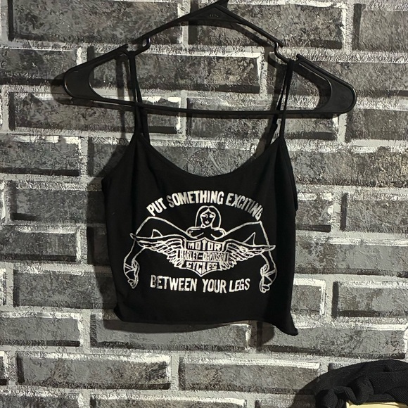 Harley-Davidson Tops - PUT SOME FUN BETWEEN YOUR LEGS 🏍️ WOMENS CROP TOP SIZE SMALL